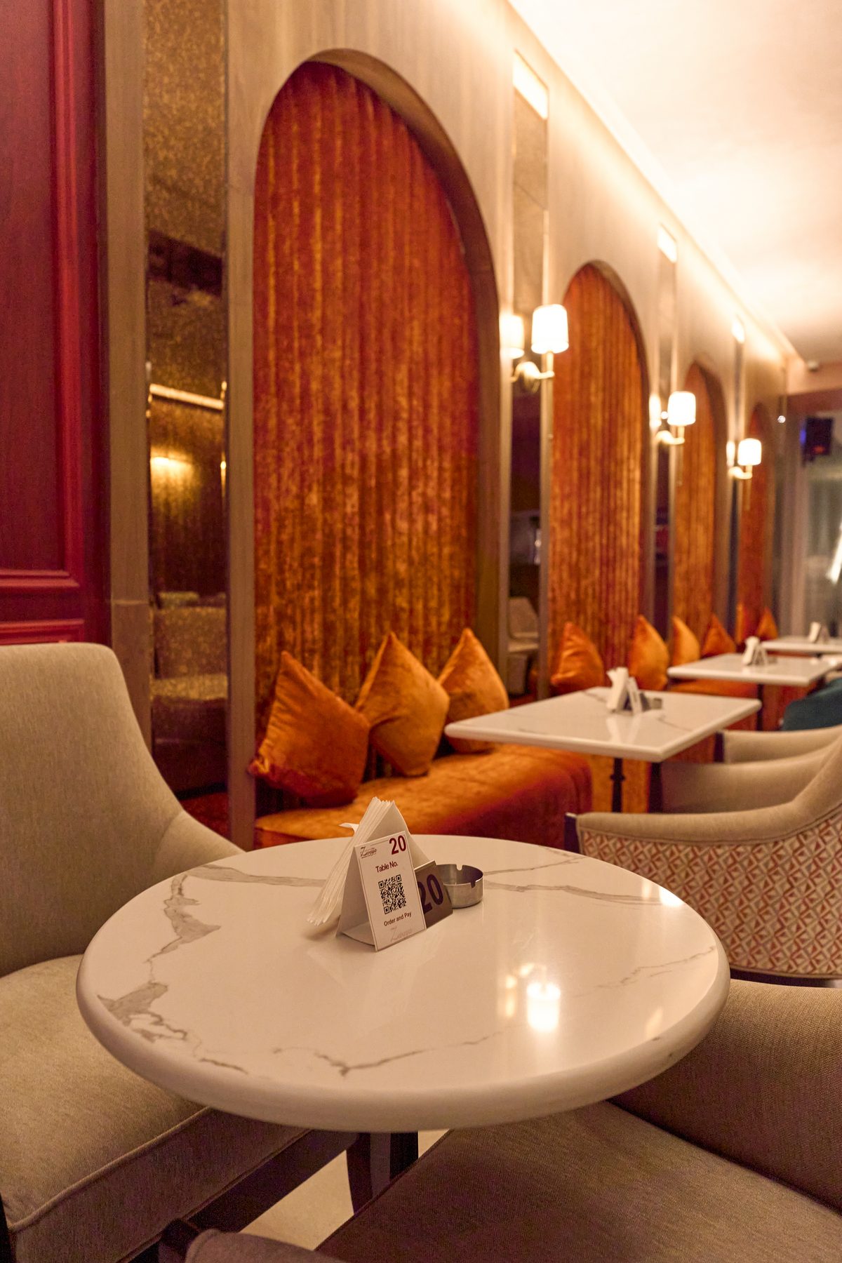 المقصورات المخملية | Velvet Alcoves